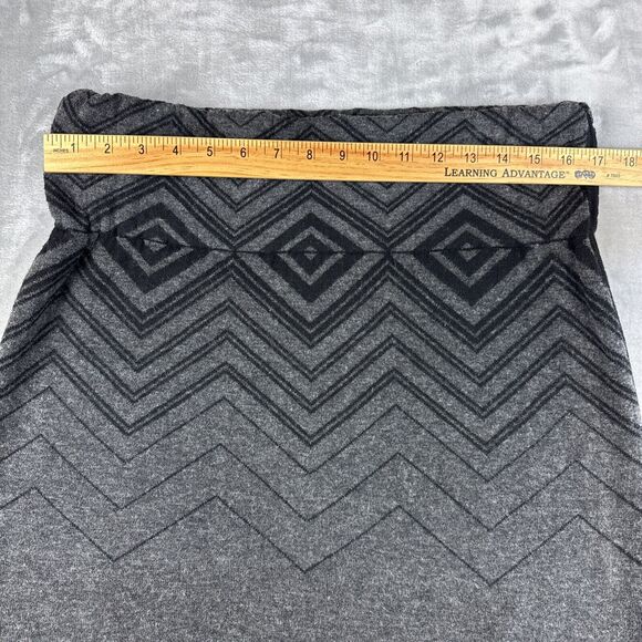 NWT prAna Delia Mini Skirt Women's S Gray Black V Pattern Wool Blend (1081) - Picture 6 of 8